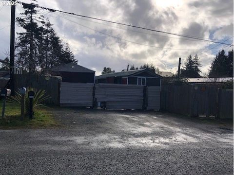 90842 Hollywood Ln, Coos Bay, OR 97420 - MLS#: 373169298