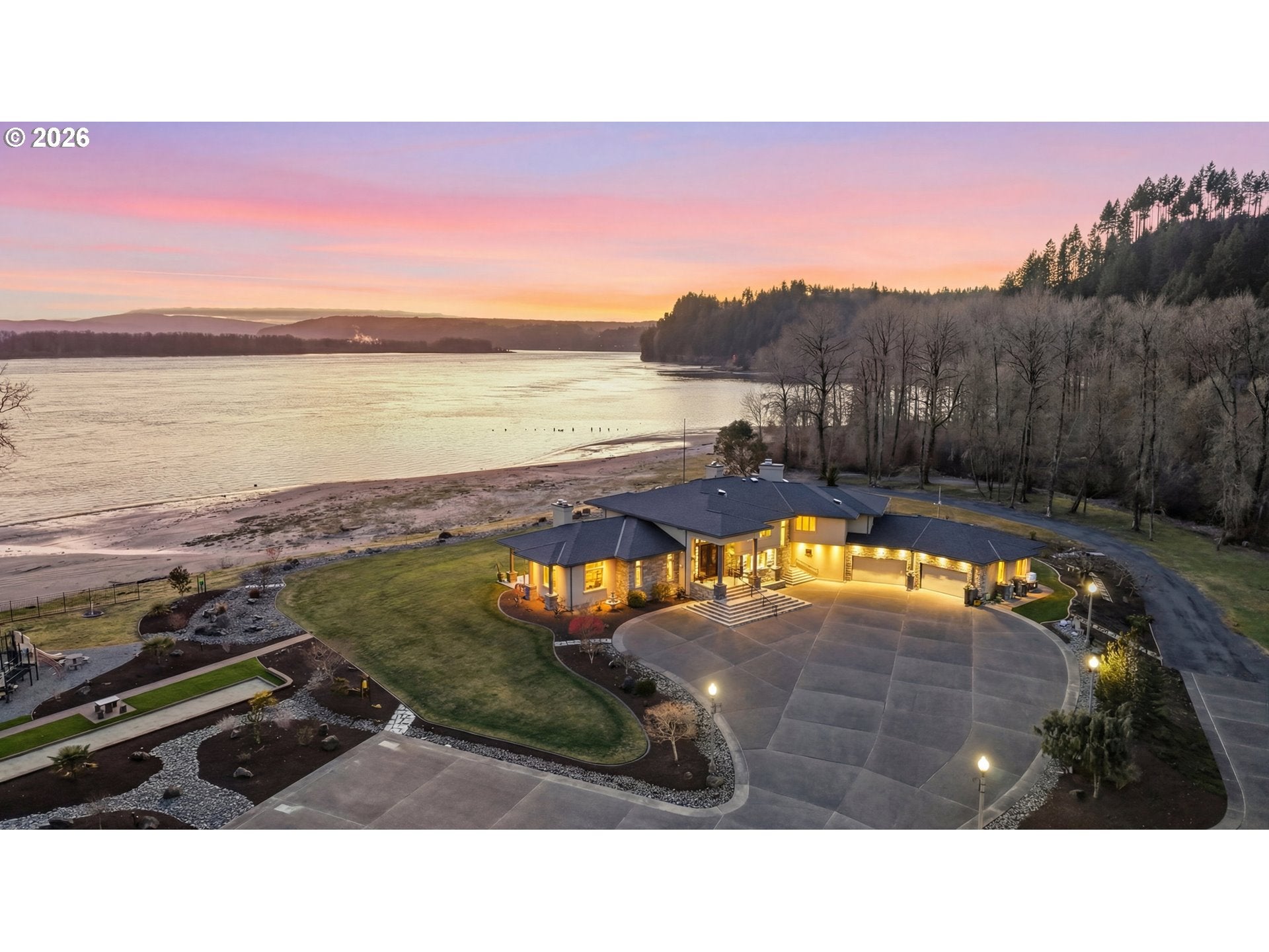 266 COLUMBIA POINT RD