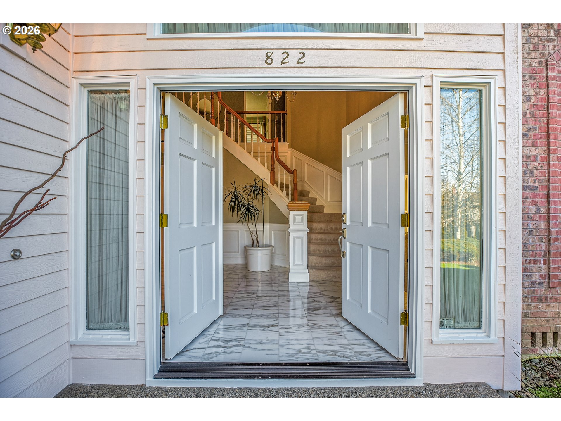 822 NW TURNBERRY TER