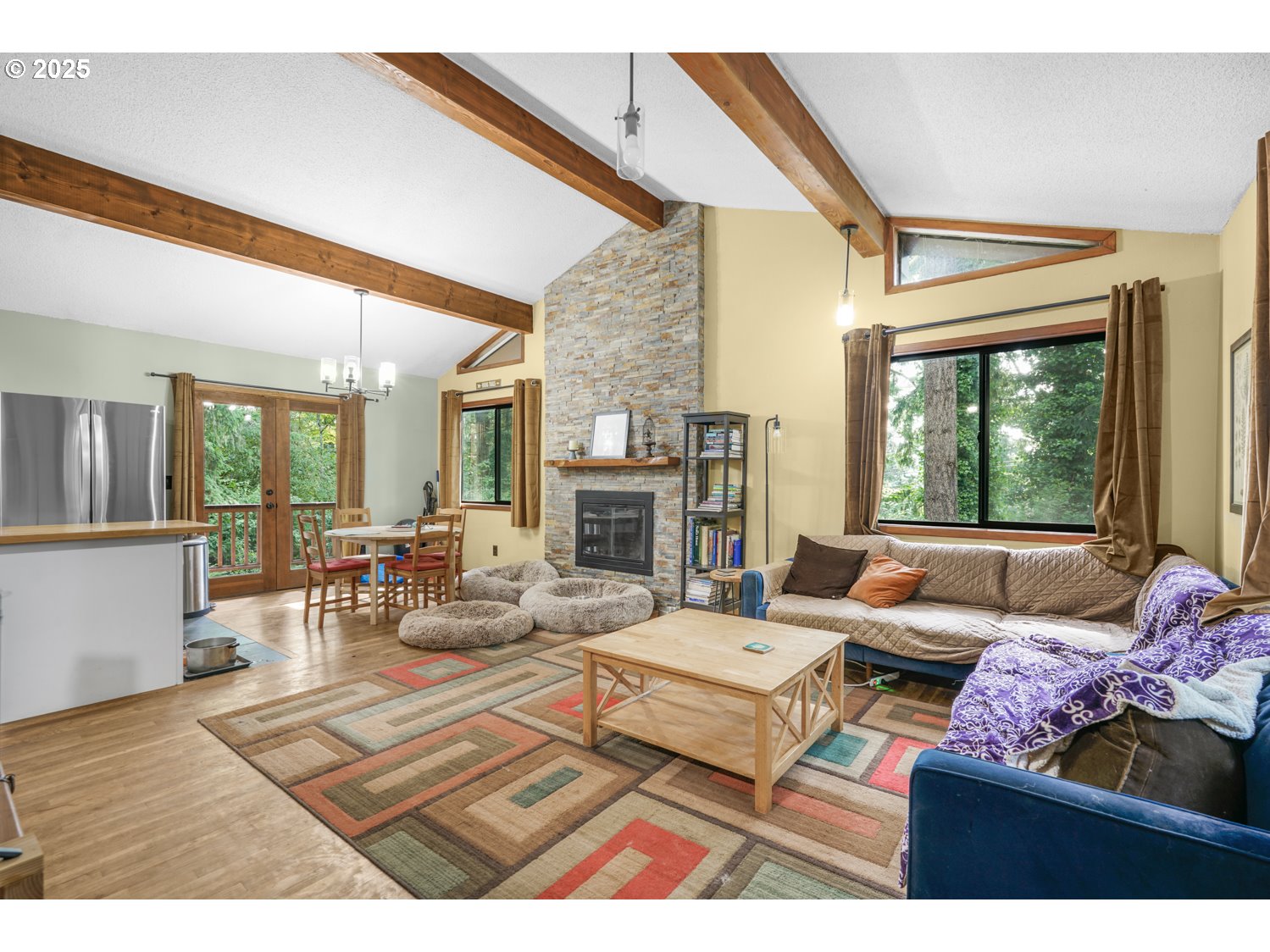20151 S HENRICI RD