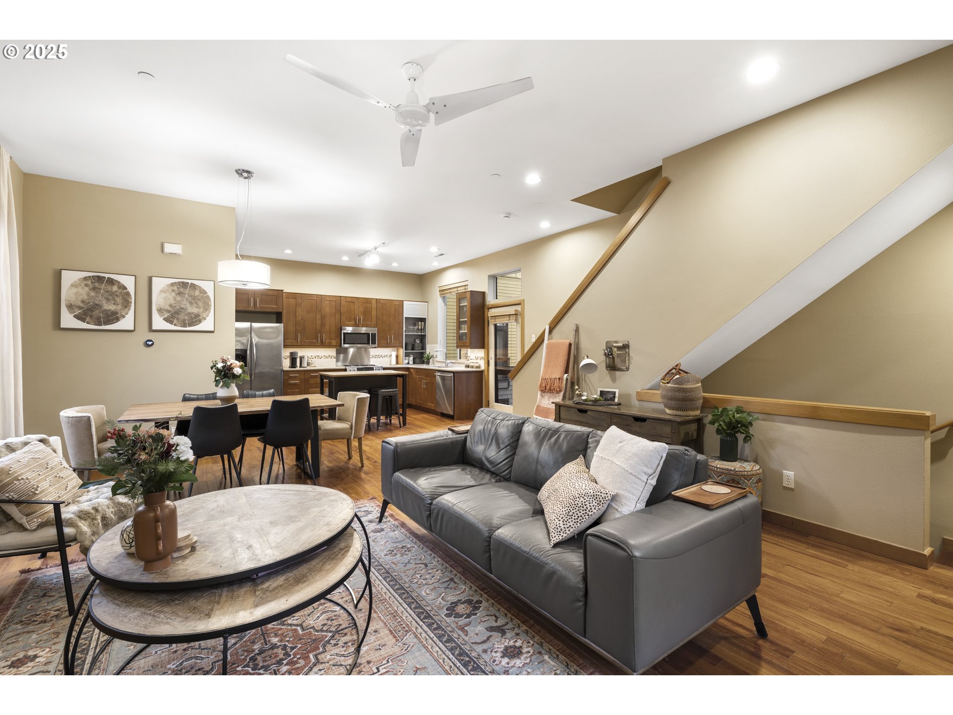 5115 S CORBETT AVE H