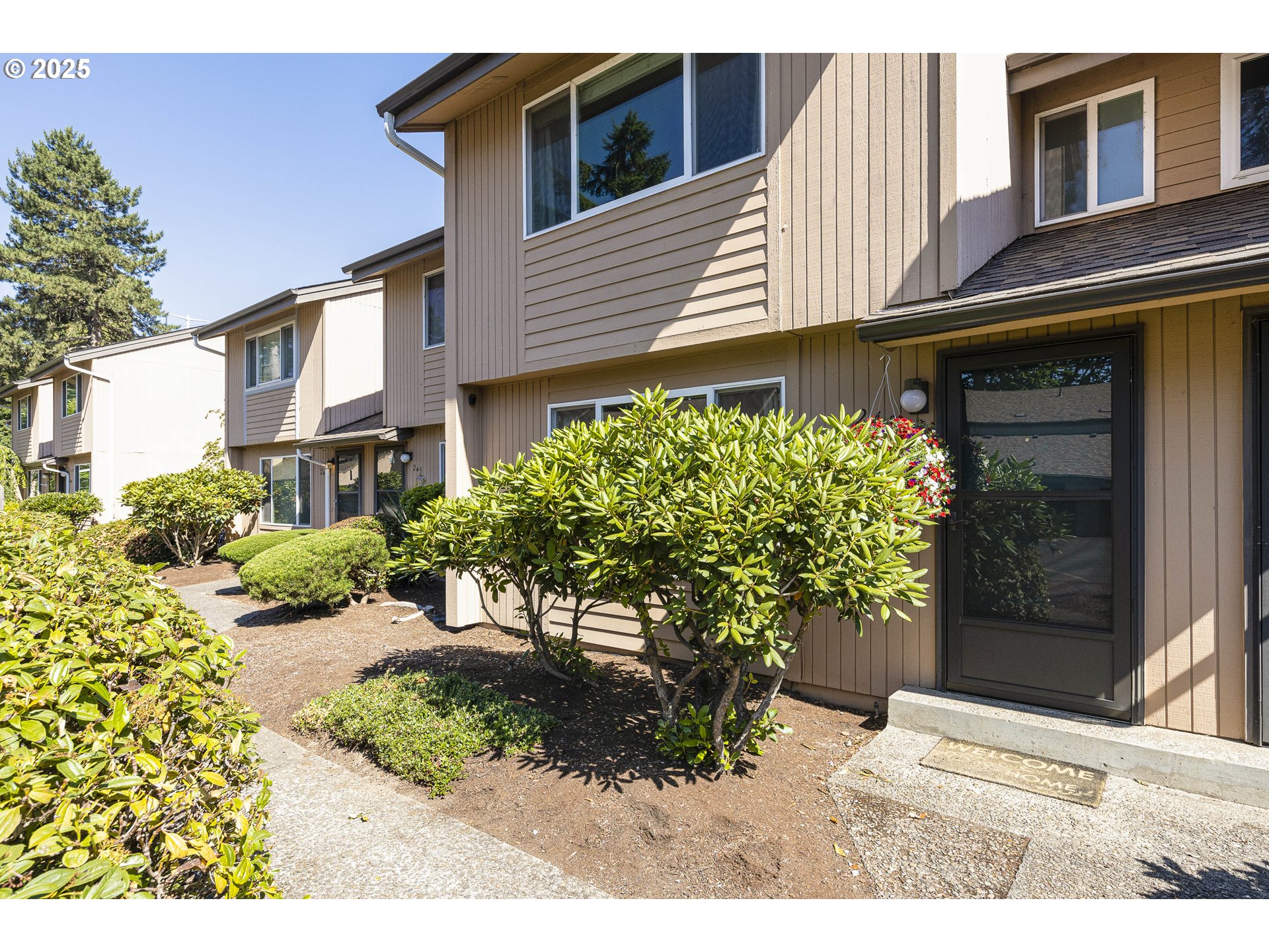 243 MCNARY HEIGHTS DR N