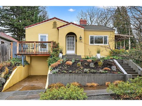 728 SE 55TH AVE Portland OR 97215