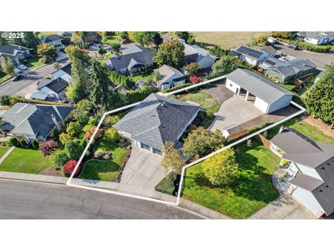 1085 DEER RUN LN Woodburn OR 97071