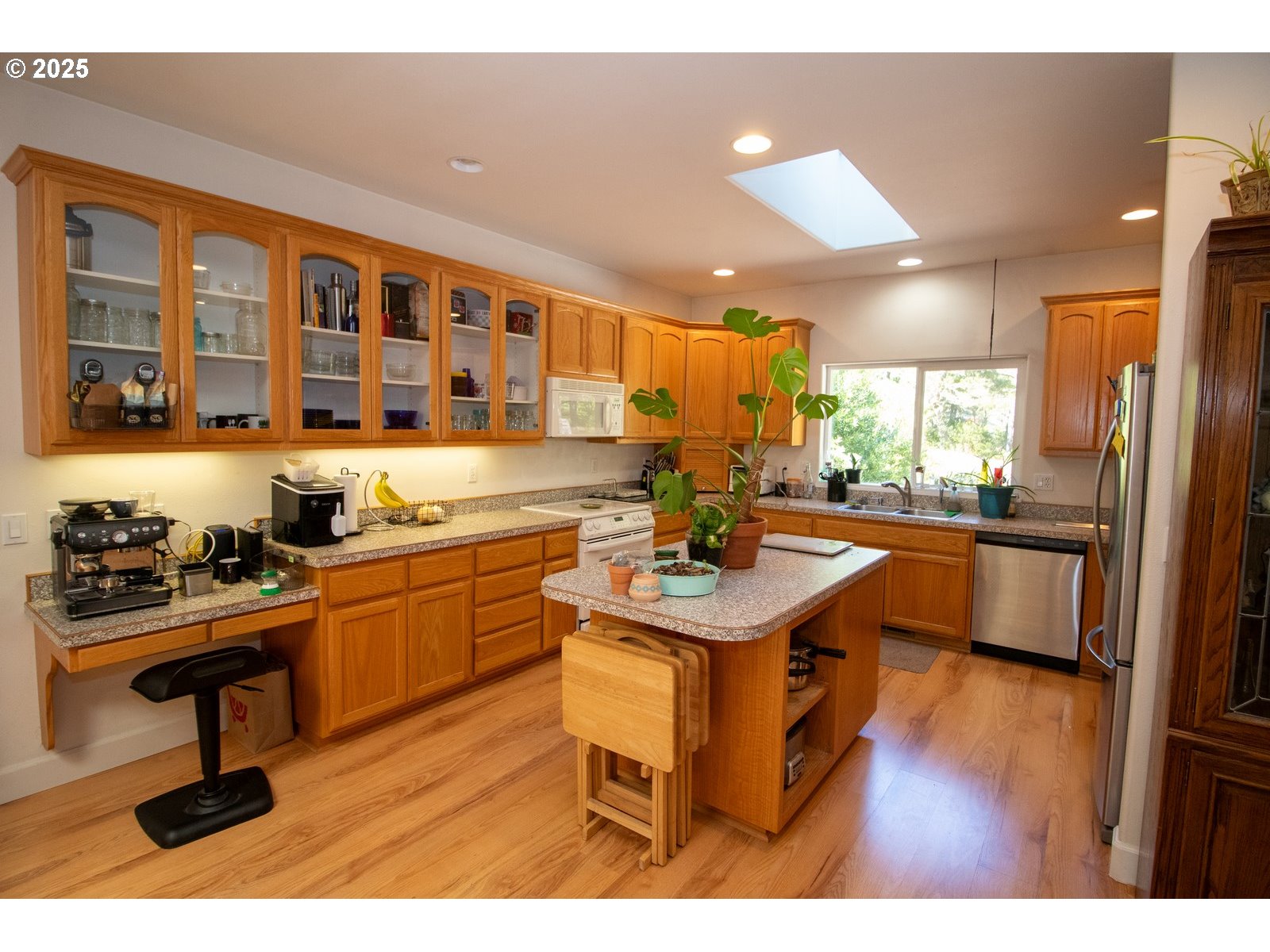 Florence, Oregon 97439, United States, 3 Bedrooms Bedrooms, ,3 BathroomsBathrooms,Residential,Active,193071