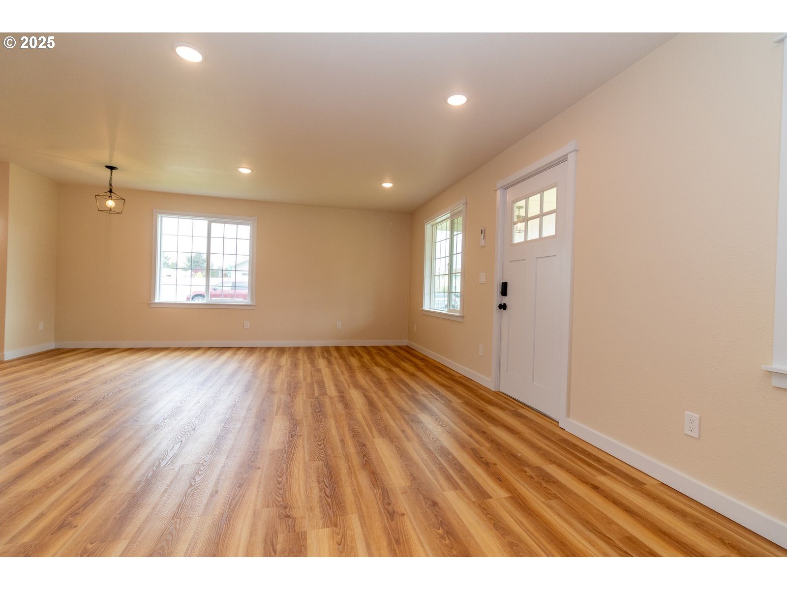 Florence, Oregon 97439, United States, 4 Bedrooms Bedrooms, ,3 BathroomsBathrooms,Residential,Active,116332