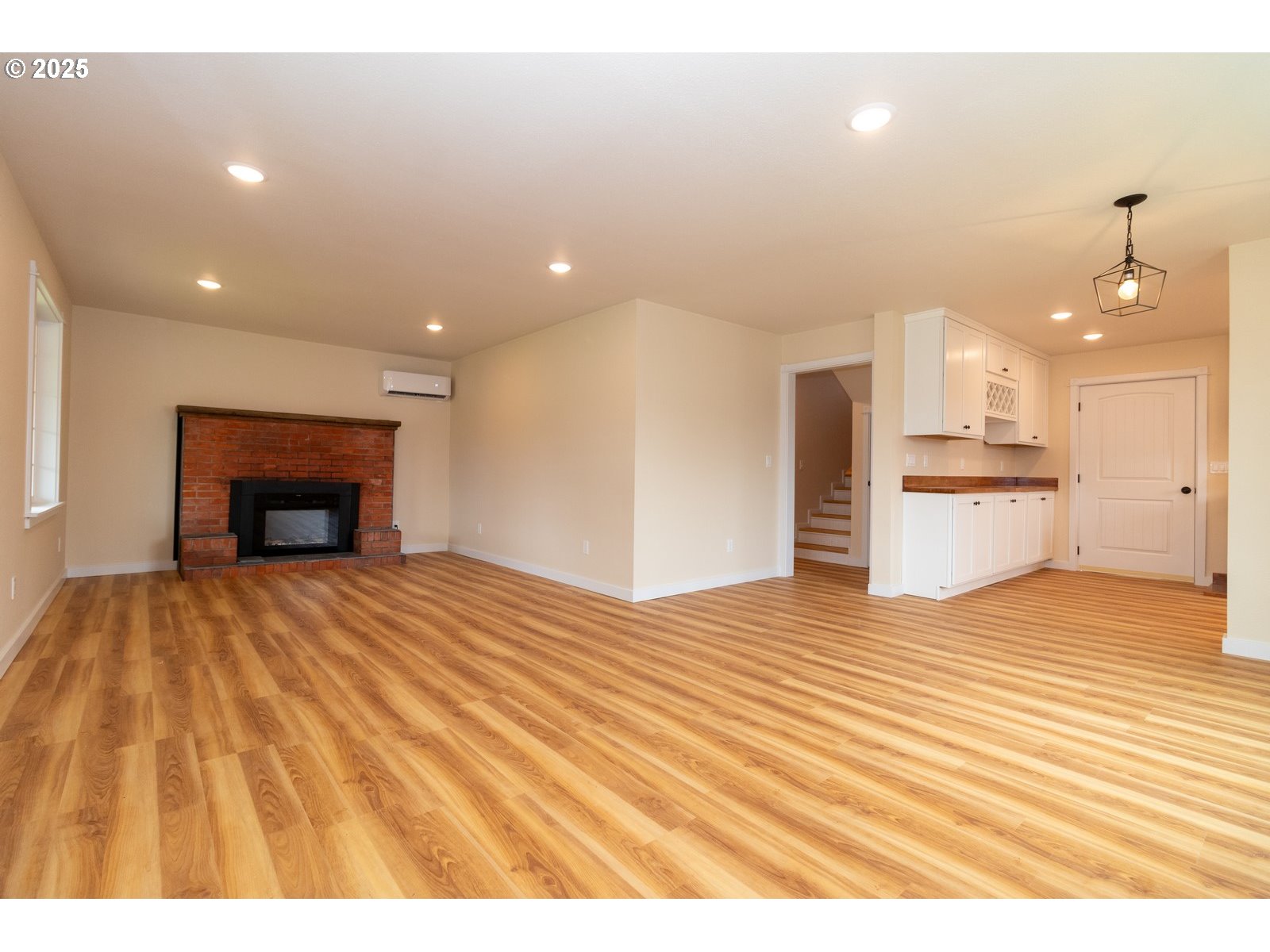 Florence, Oregon 97439, United States, 4 Bedrooms Bedrooms, ,3 BathroomsBathrooms,Residential,Active,116332