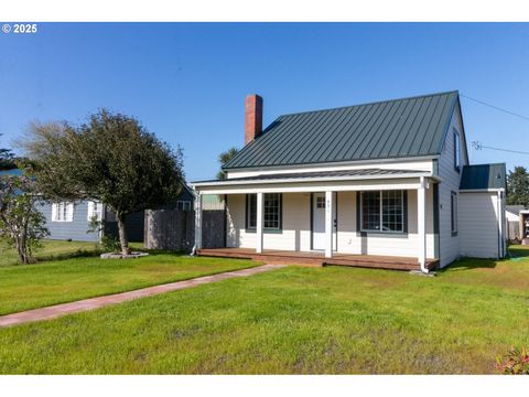 491 KINGWOOD ST Florence OR 97439
