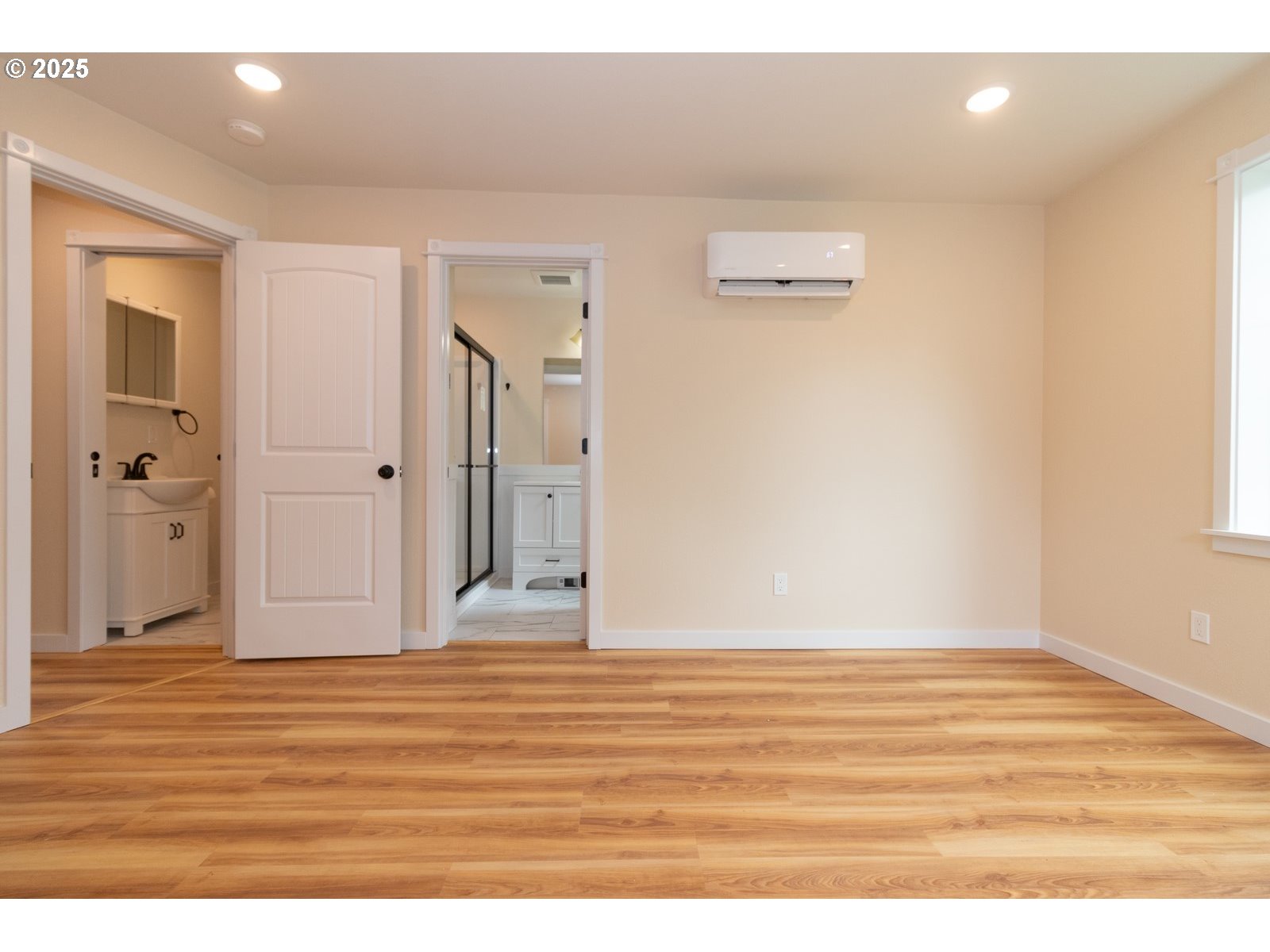 Florence, Oregon 97439, United States, 4 Bedrooms Bedrooms, ,3 BathroomsBathrooms,Residential,Active,116332