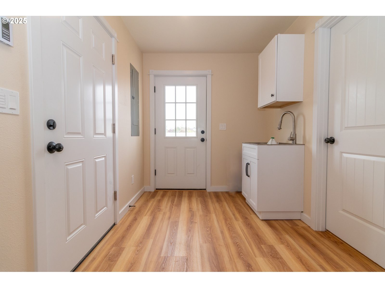 Florence, Oregon 97439, United States, 4 Bedrooms Bedrooms, ,3 BathroomsBathrooms,Residential,Active,116332