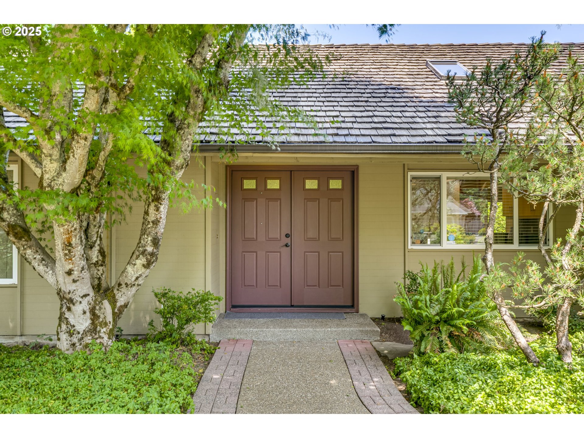 5235 SW SANTA MONICA CT