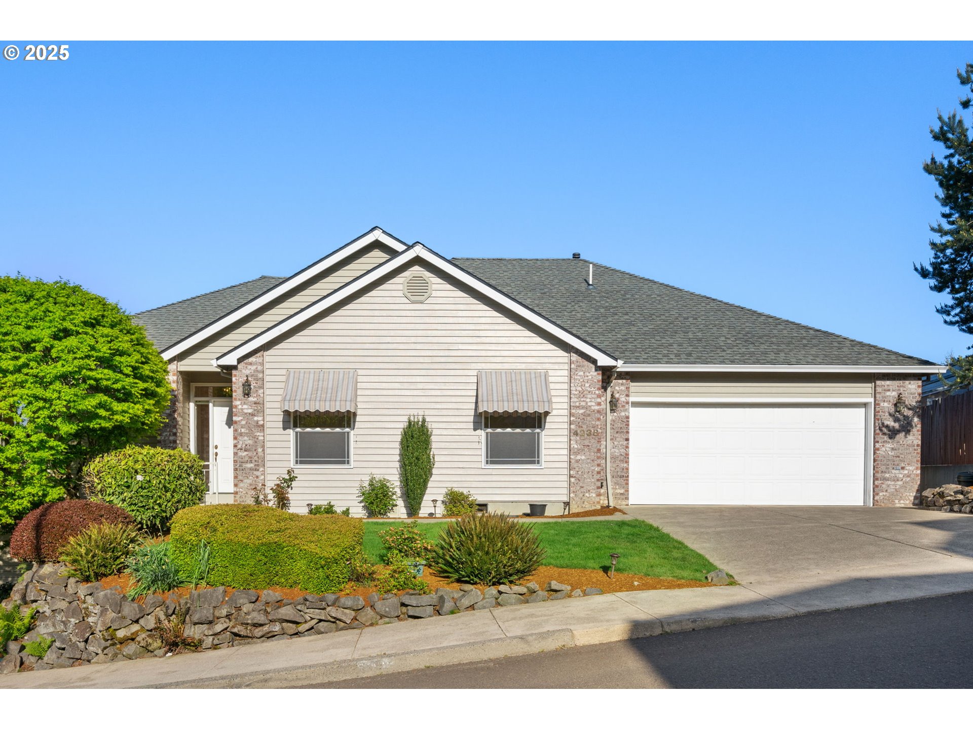 4238 SE ANDEREGG LOOP