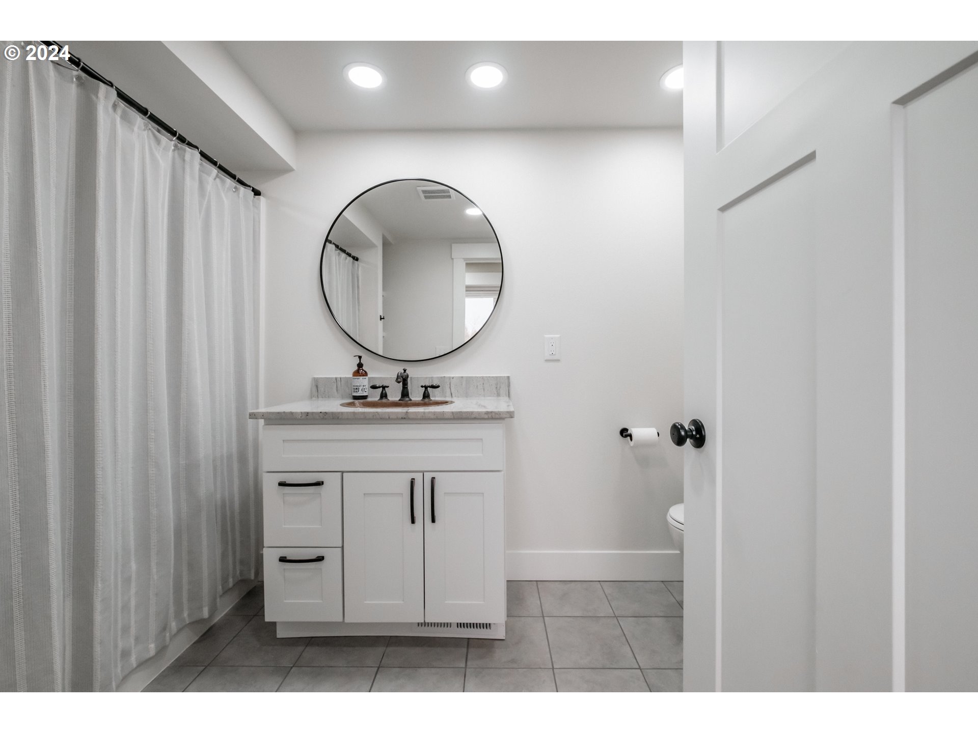 Gervais, Oregon 97026, United States, 4 Bedrooms Bedrooms, ,3 BathroomsBathrooms,Residential,Pending,24581