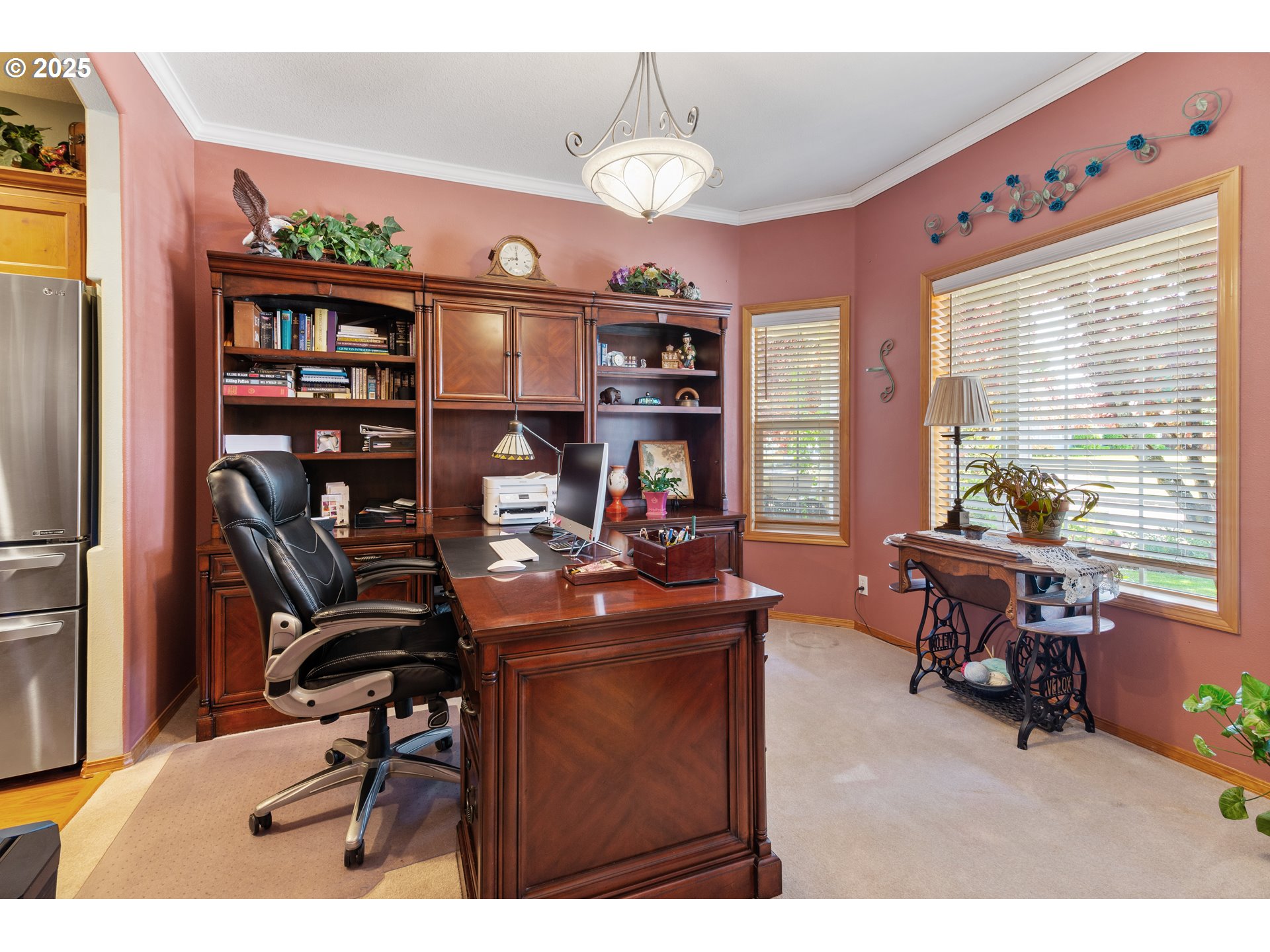 1506 E HERITAGE LOOP