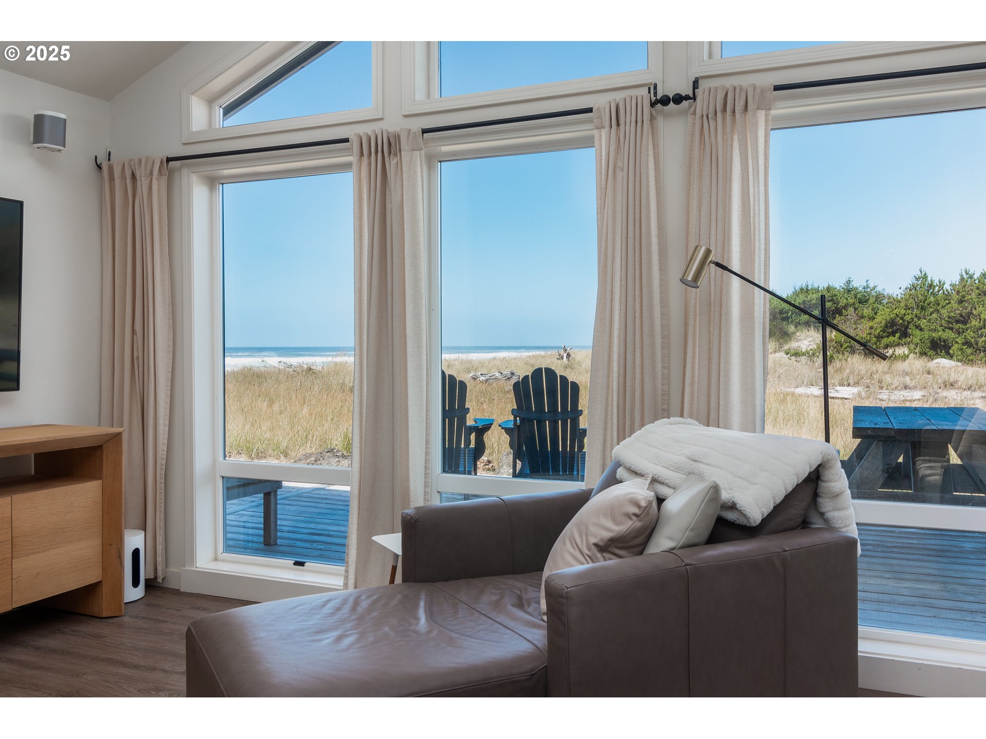 45775 KINNIKINNICK DR