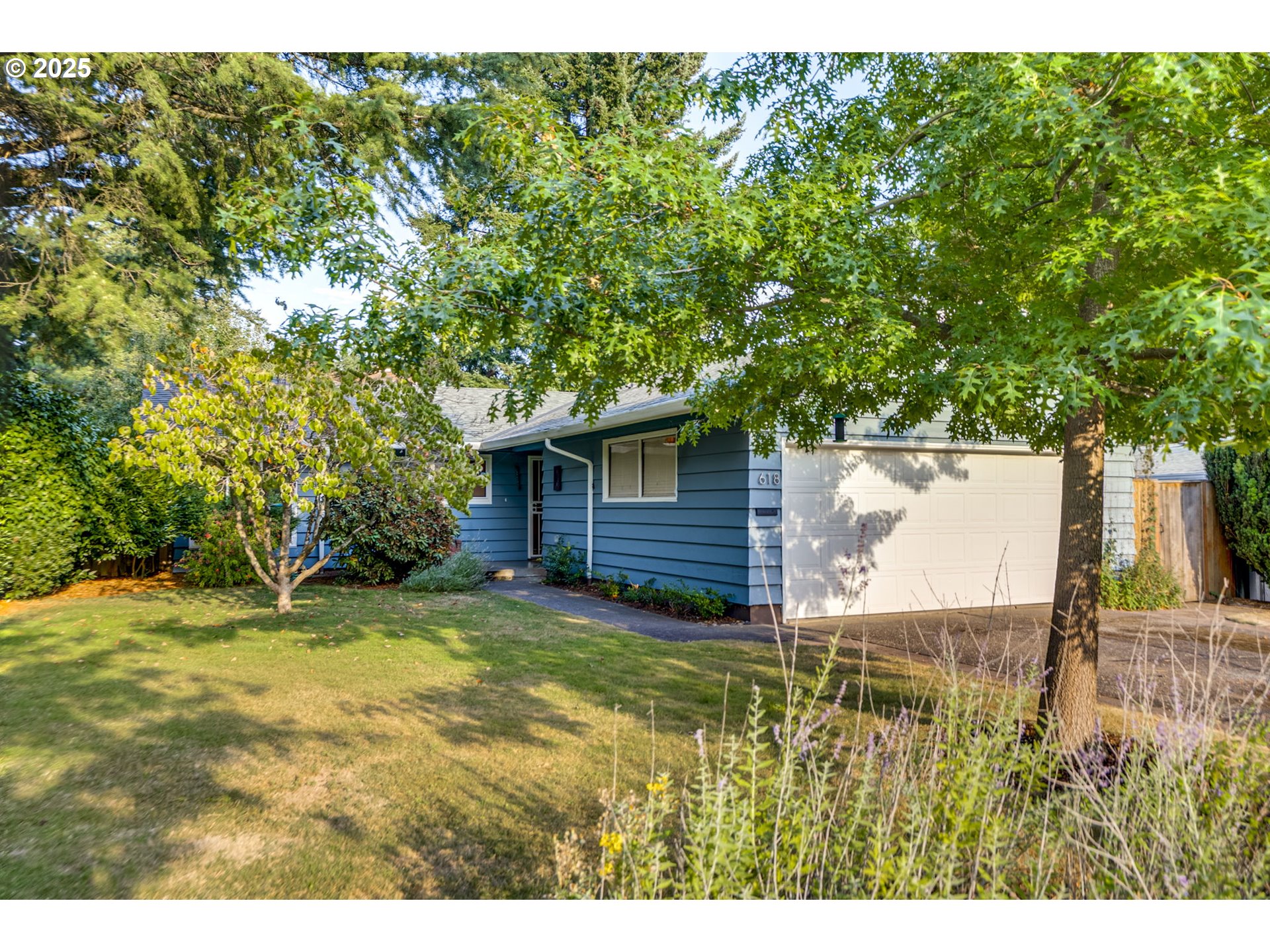 618 NE 131st PL