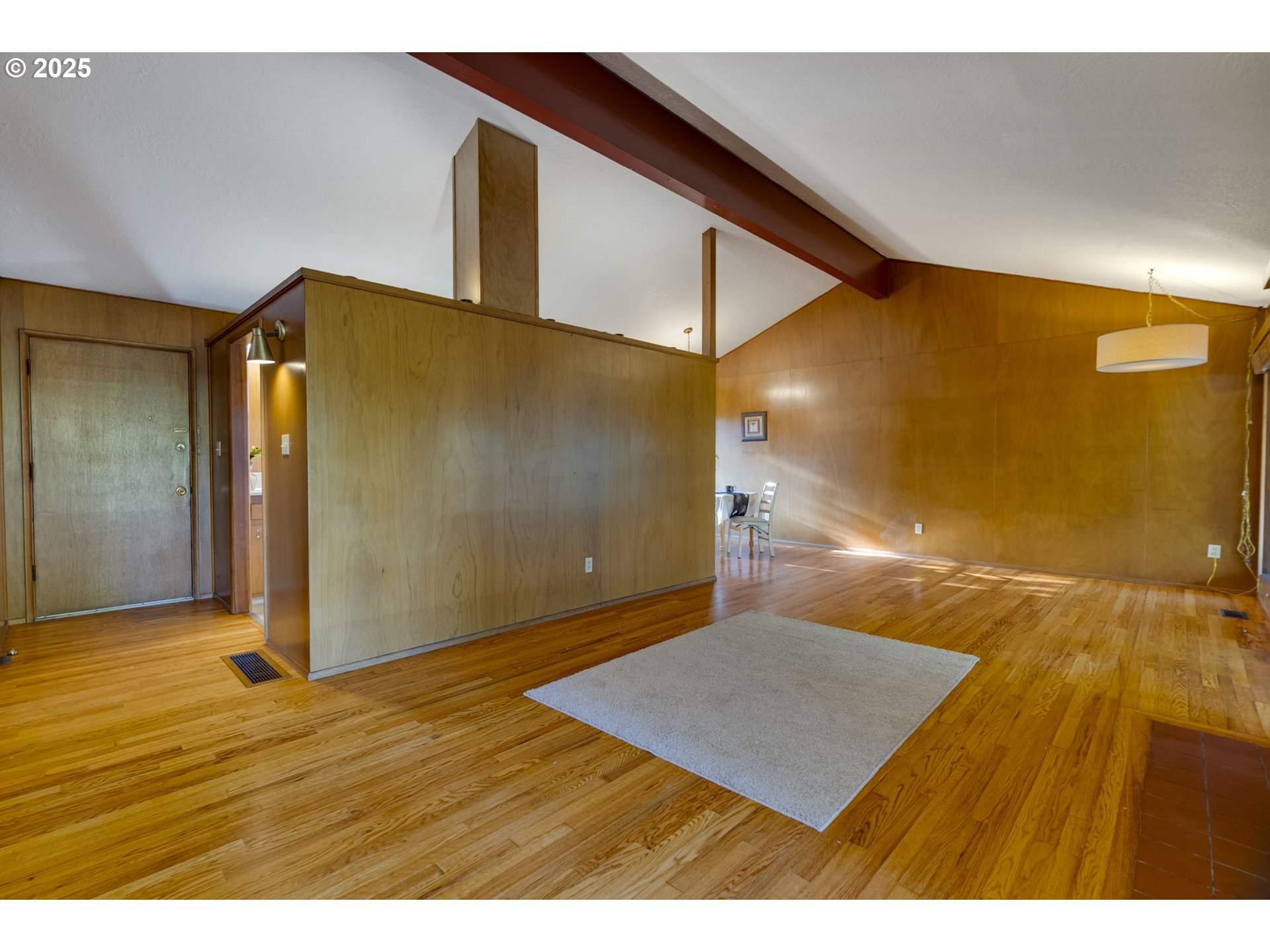 618 NE 131st PL