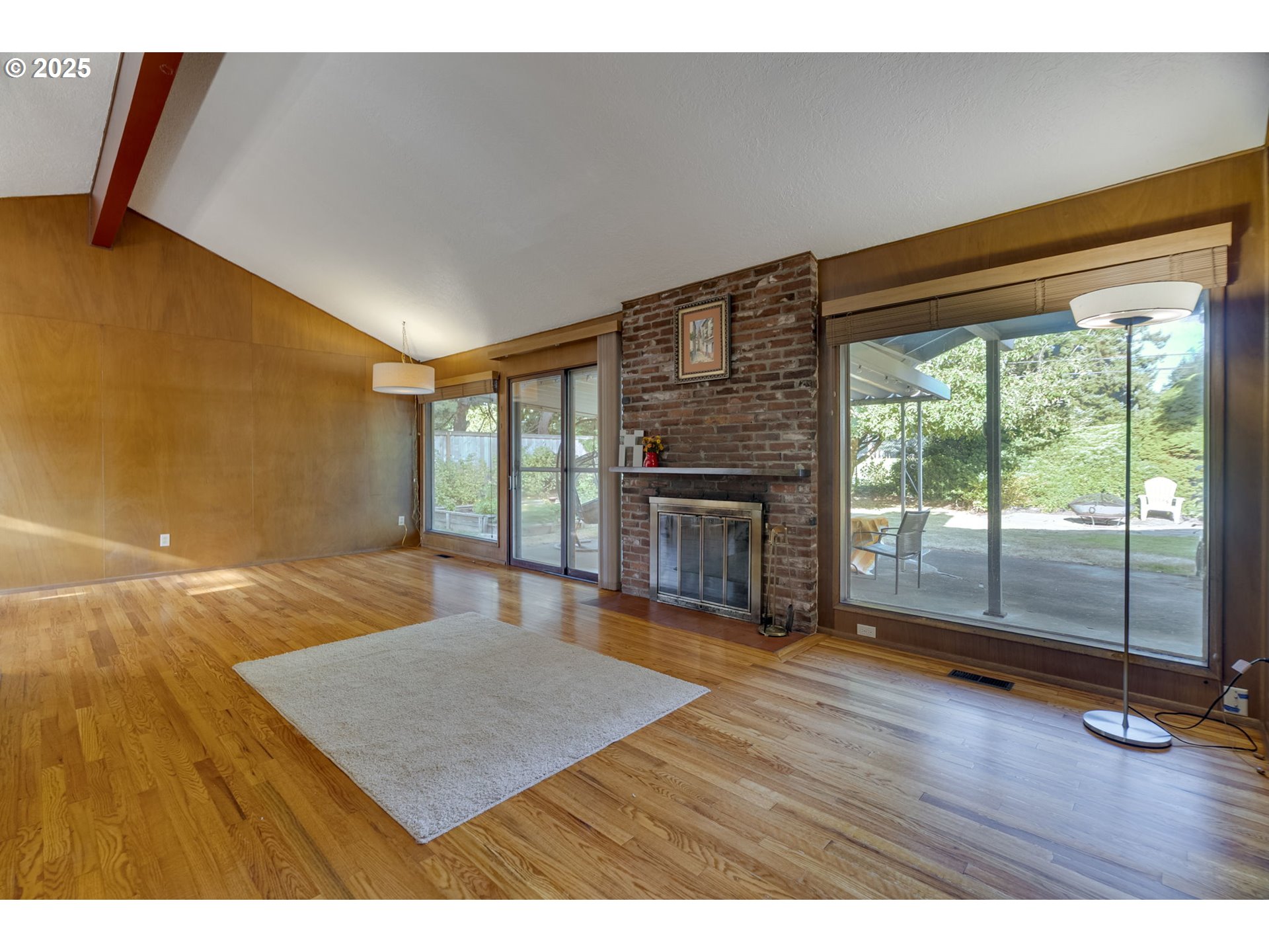 618 NE 131st PL