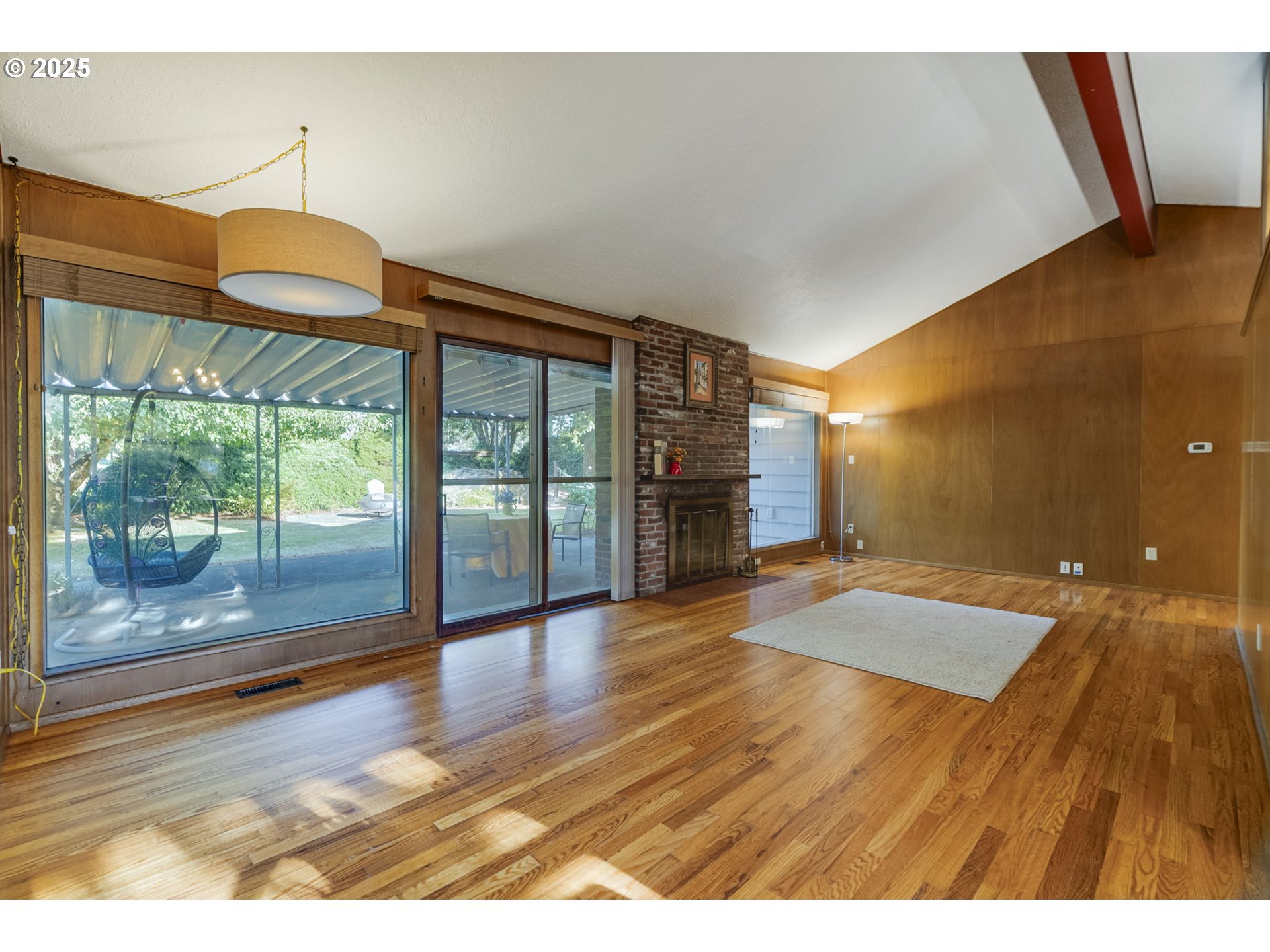 618 NE 131st PL