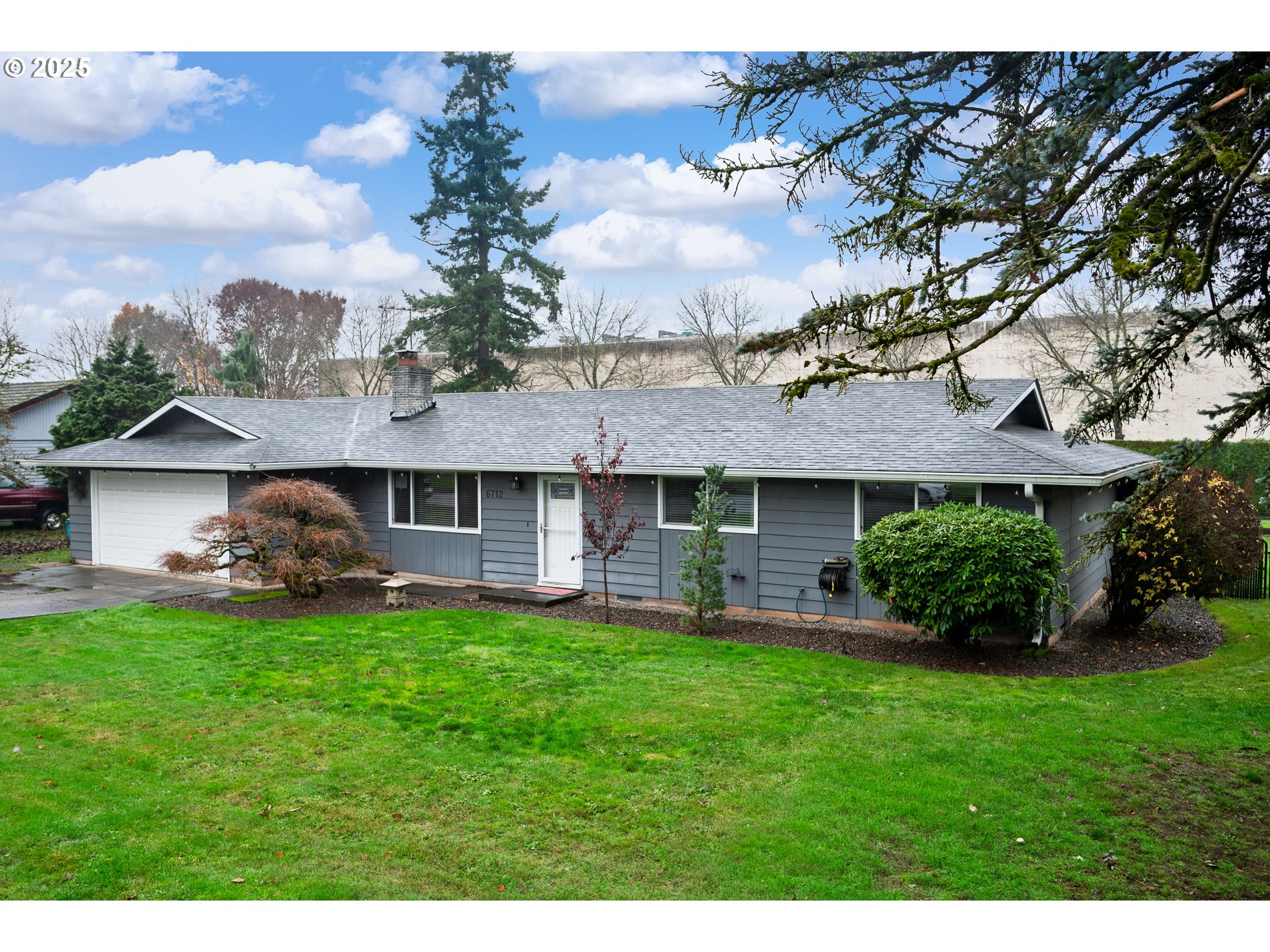 Photo 1 of 41 — 6712 NE 60TH ST, Vancouver, WA 98661