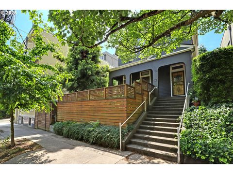 2176 NW EVERETT ST 1 Portland OR 97210