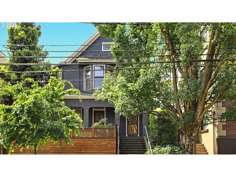 2176 NW EVERETT ST 1 Portland OR 97210