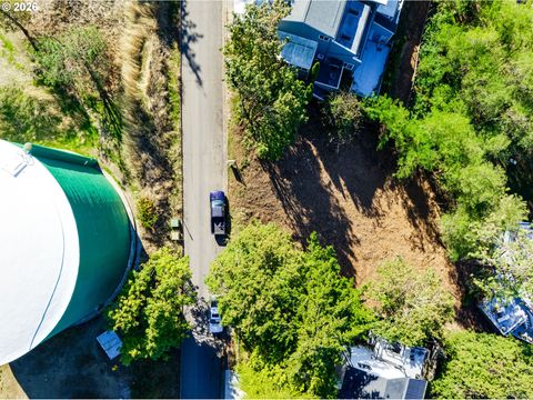 Summit BLVD Springfield OR 97477