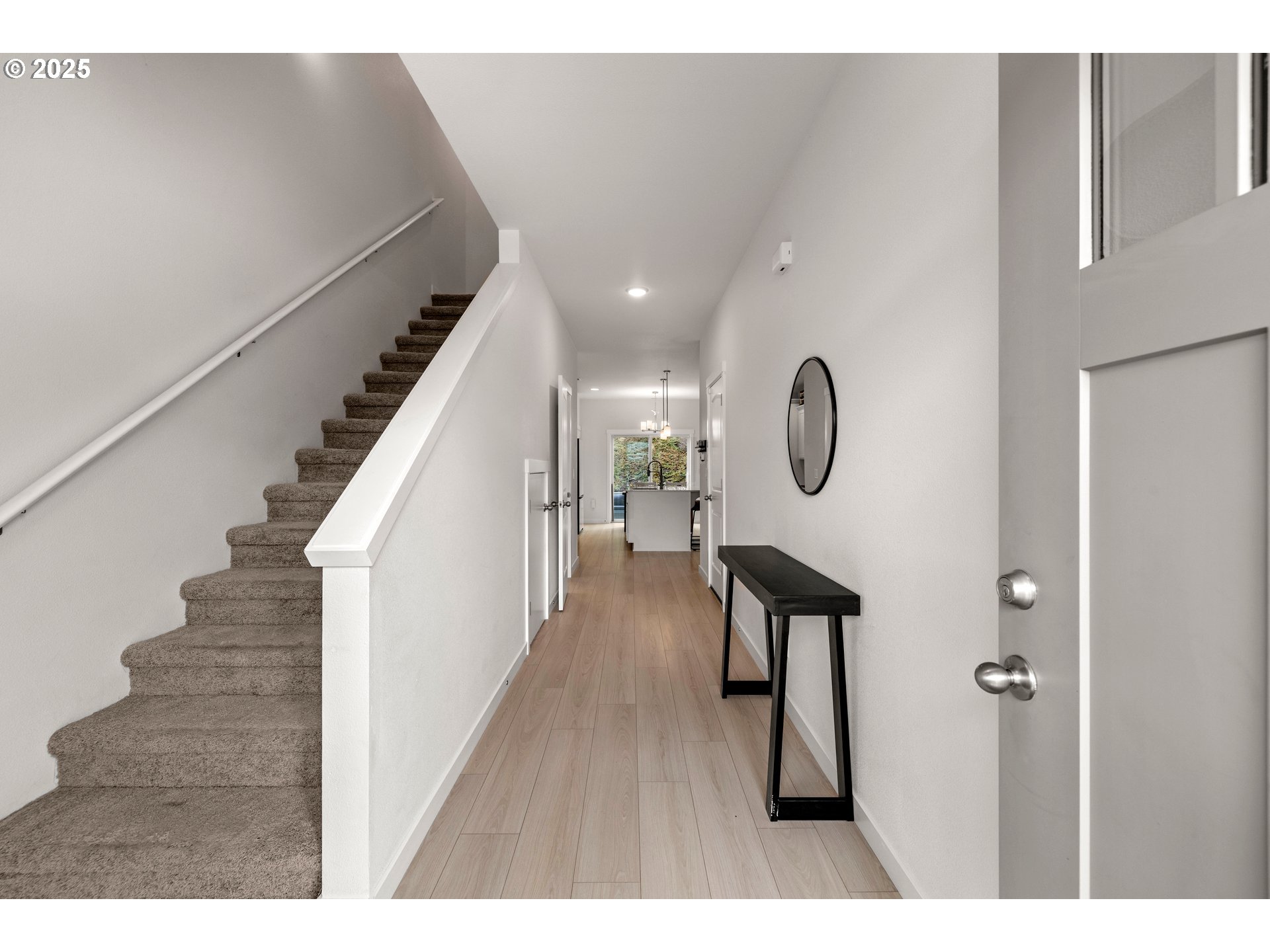 317 E BARBARAS WAY