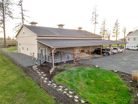 A home in Molalla