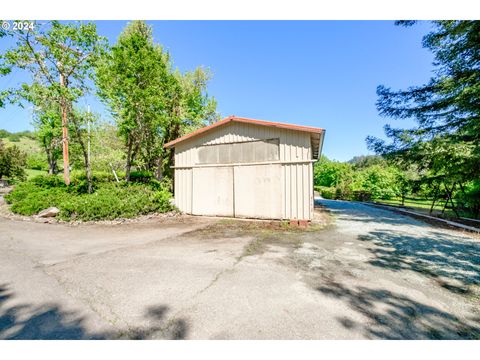 A home in Myrtle Creek