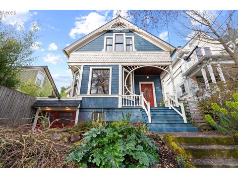 1021 SE 37TH AVE Portland OR 97214