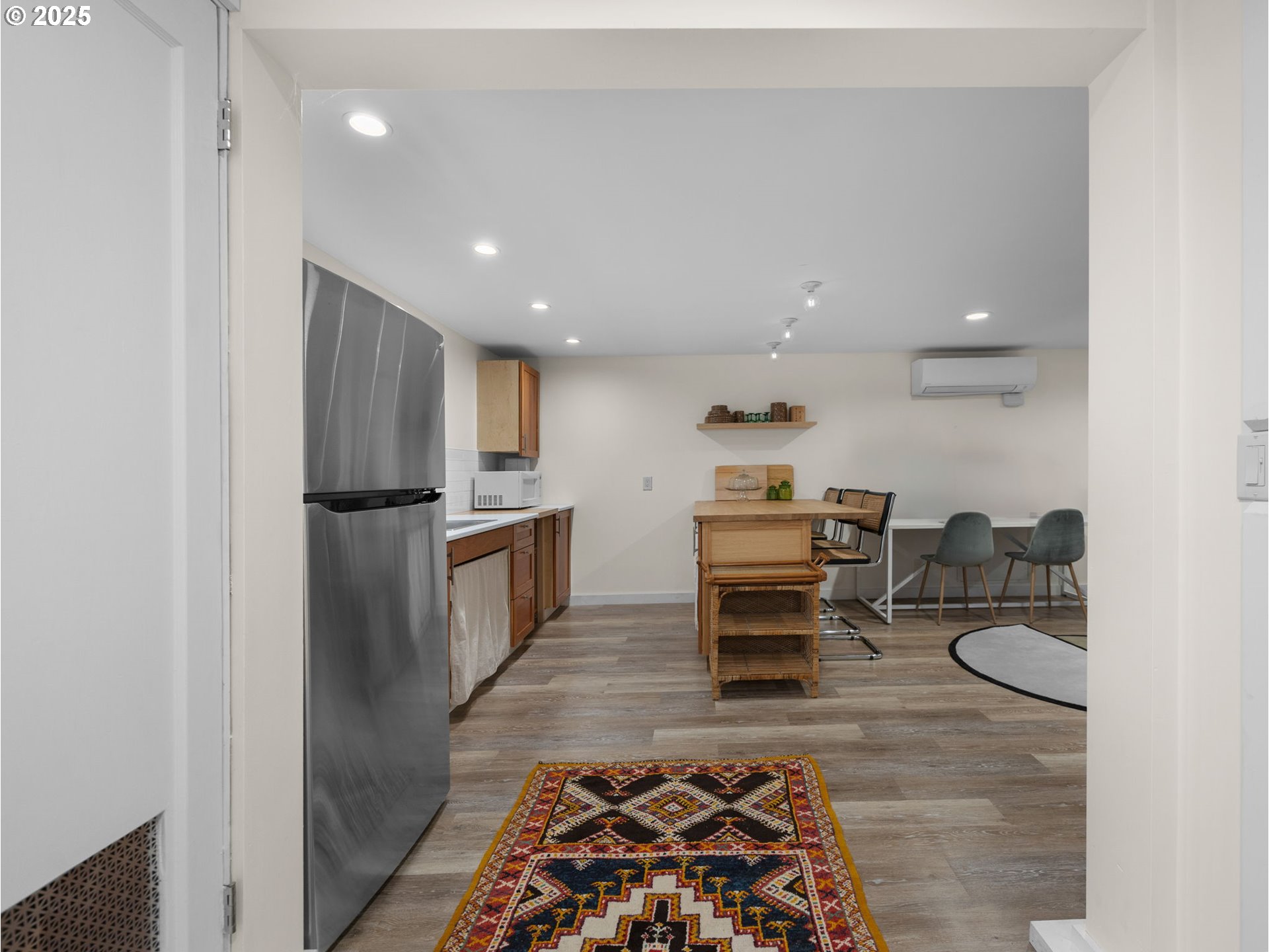 Portland, Oregon 97217, United States, 5 Bedrooms Bedrooms, ,3 BathroomsBathrooms,Residential,Active,192224