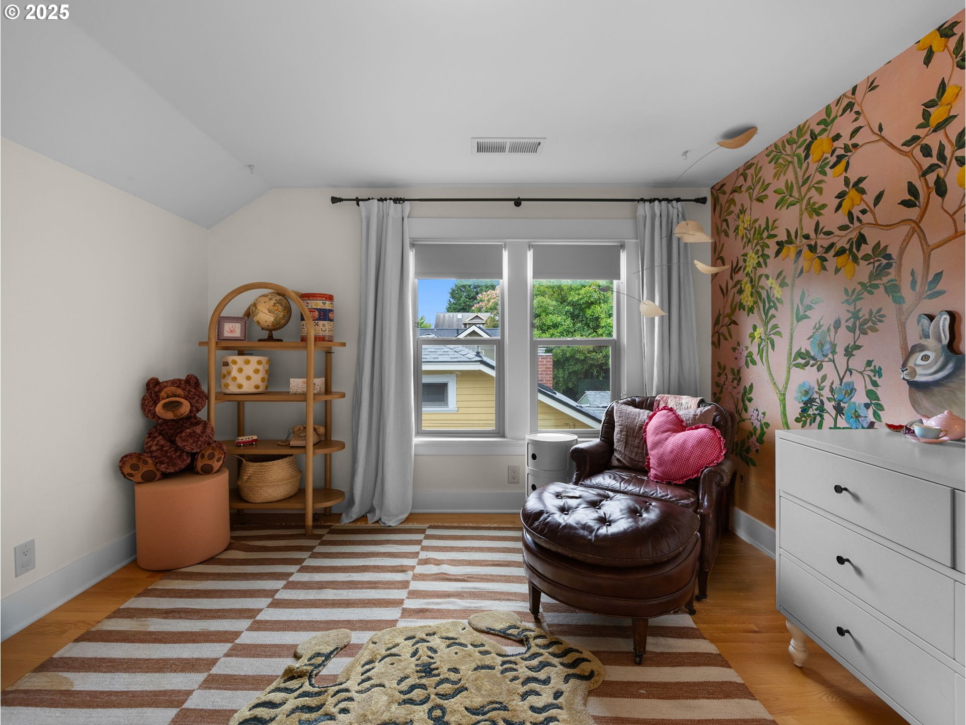 Portland, Oregon 97217, United States, 5 Bedrooms Bedrooms, ,3 BathroomsBathrooms,Residential,Active,192224