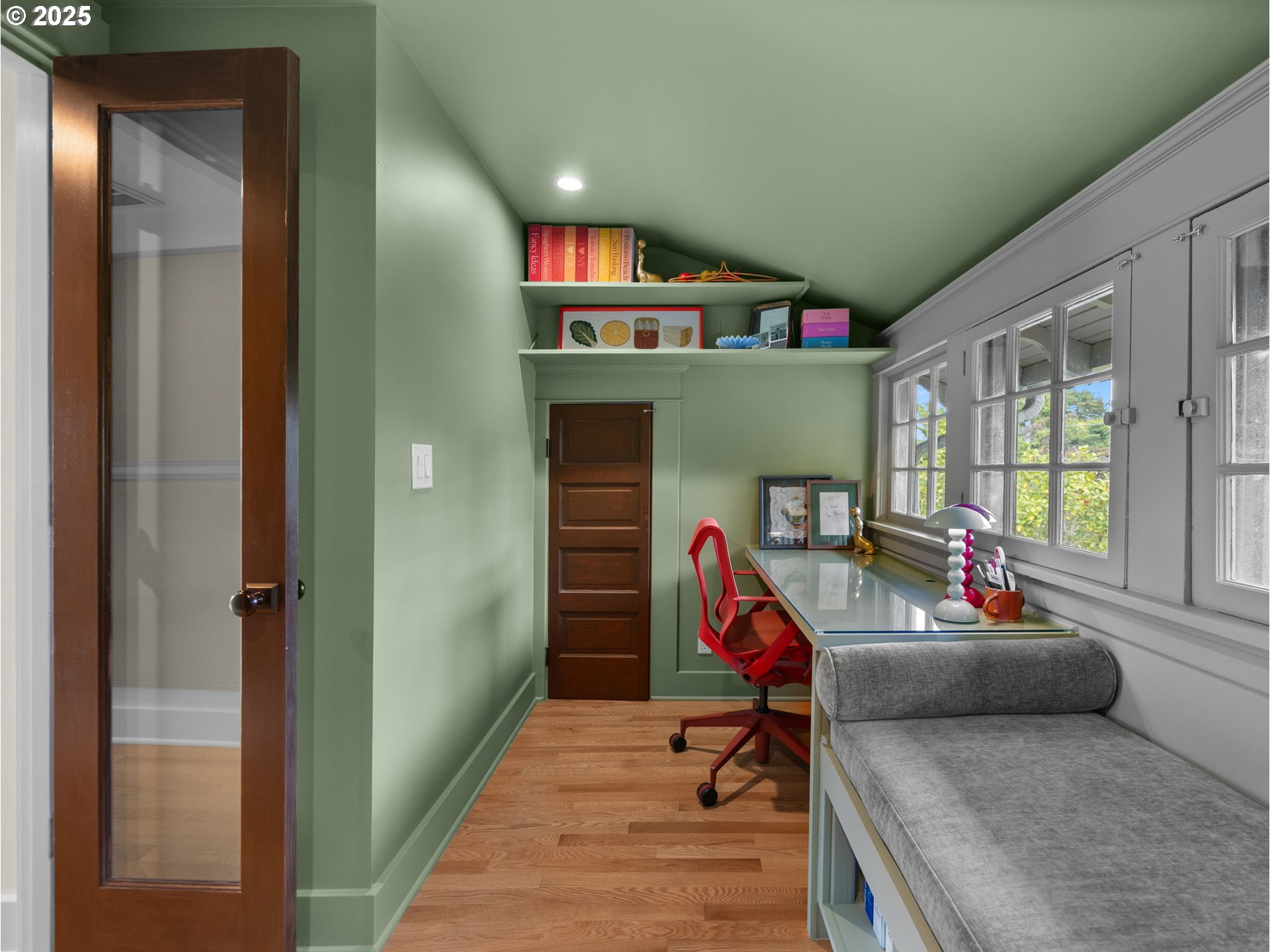 Portland, Oregon 97217, United States, 5 Bedrooms Bedrooms, ,3 BathroomsBathrooms,Residential,Active,192224