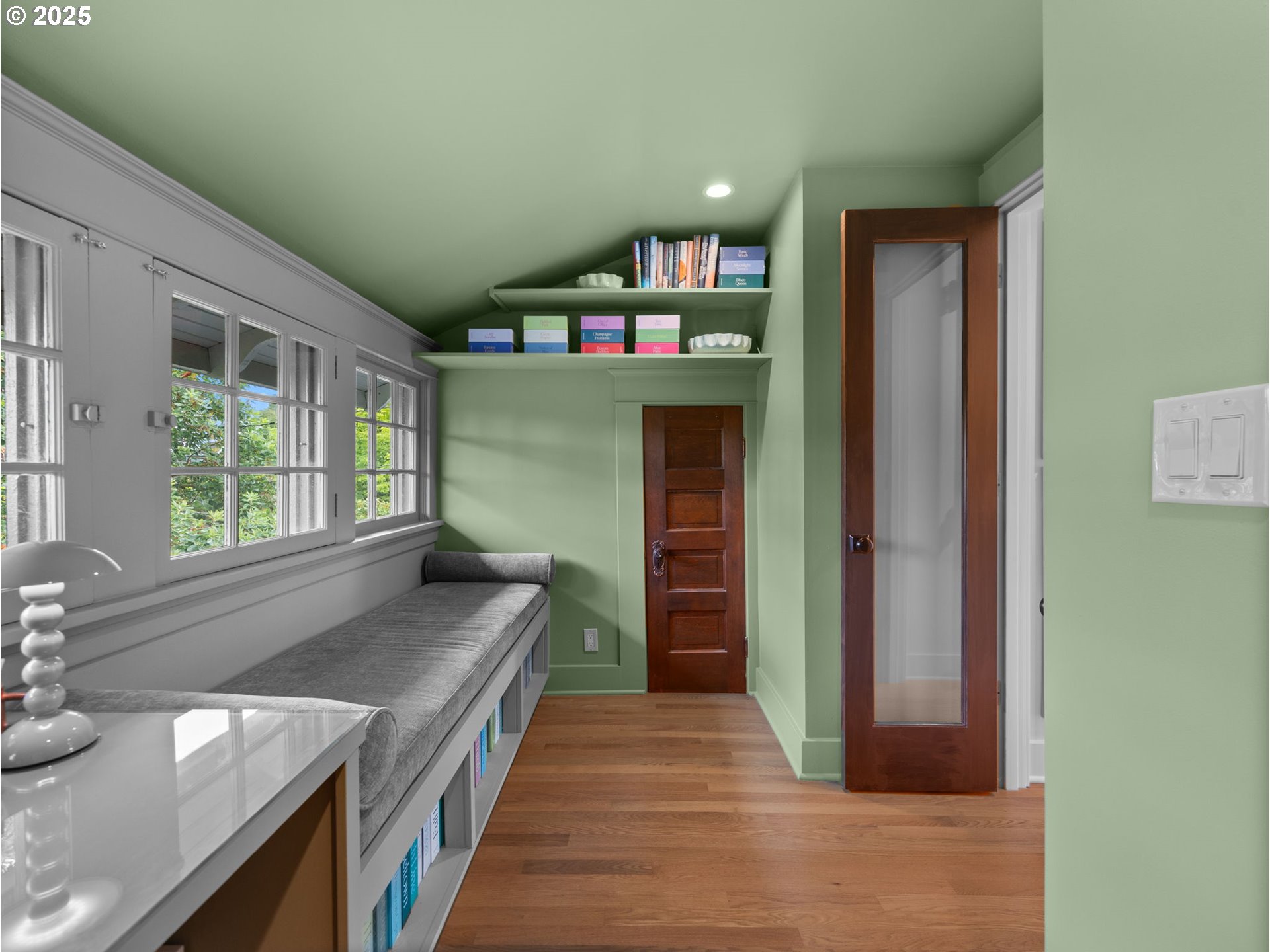 Portland, Oregon 97217, United States, 5 Bedrooms Bedrooms, ,3 BathroomsBathrooms,Residential,Active,192224