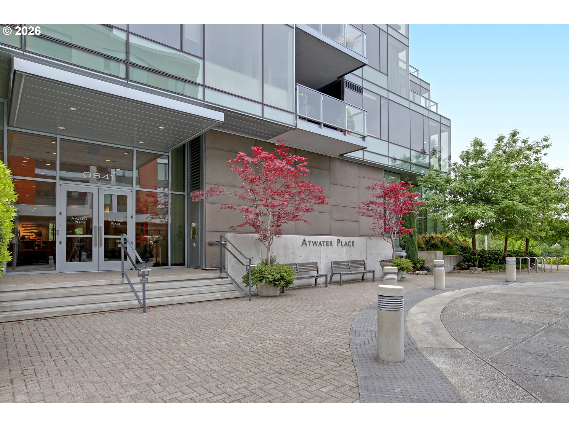 841 S GAINES ST 1600