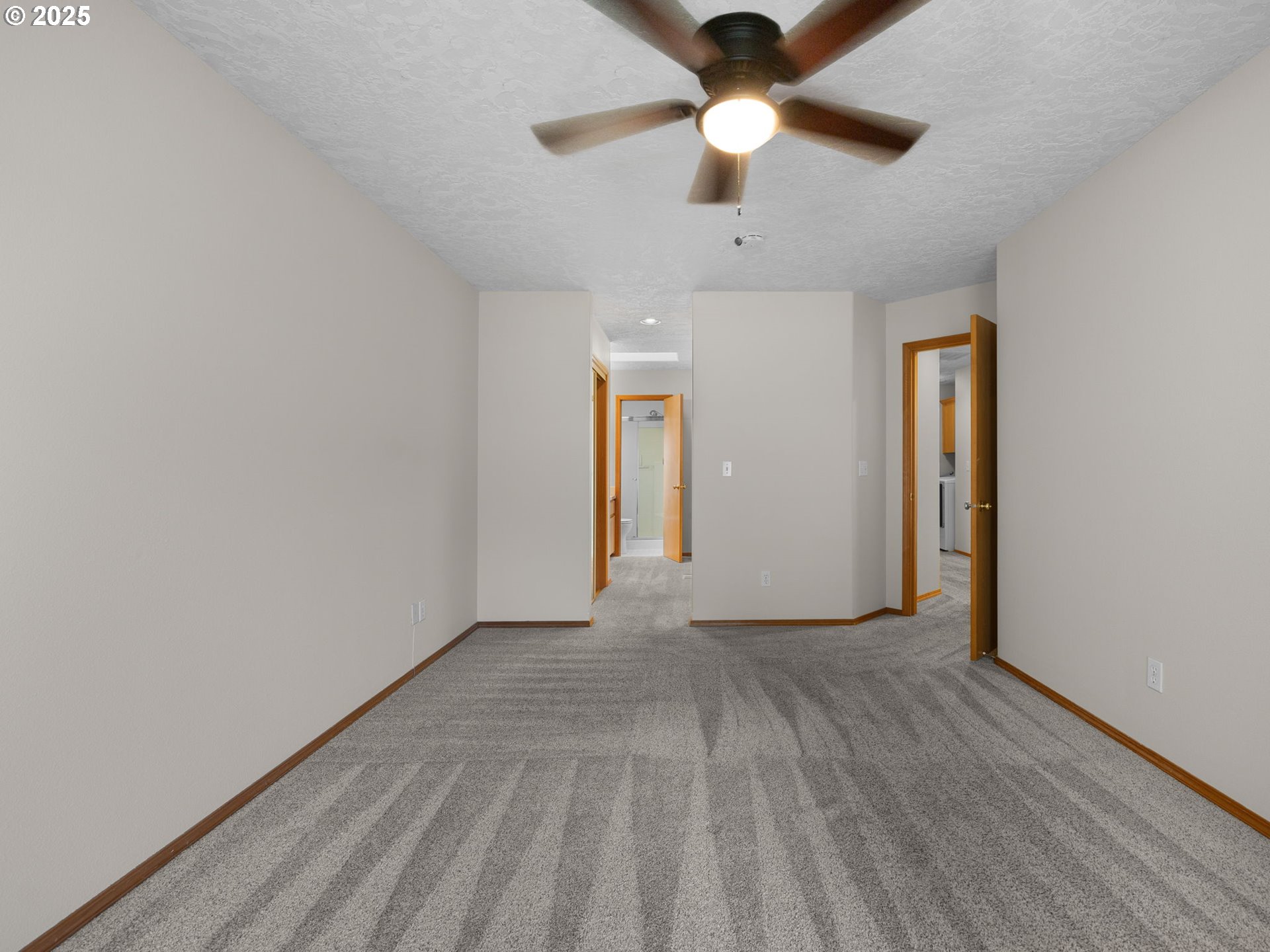 Oregon City, Oregon 97045, United States, 3 Bedrooms Bedrooms, ,2 BathroomsBathrooms,Residential,Active,101294