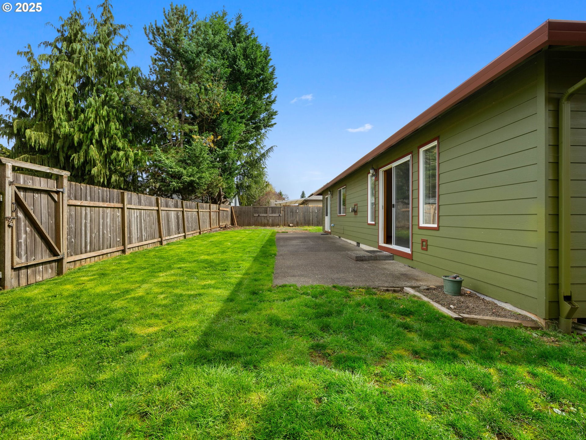 Oregon City, Oregon 97045, United States, 3 Bedrooms Bedrooms, ,2 BathroomsBathrooms,Residential,Active,101294