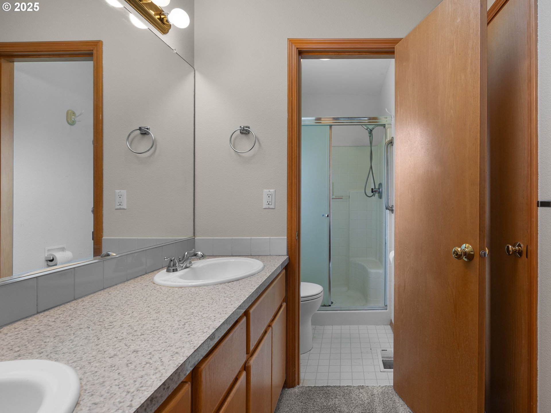 Oregon City, Oregon 97045, United States, 3 Bedrooms Bedrooms, ,2 BathroomsBathrooms,Residential,Active,101294