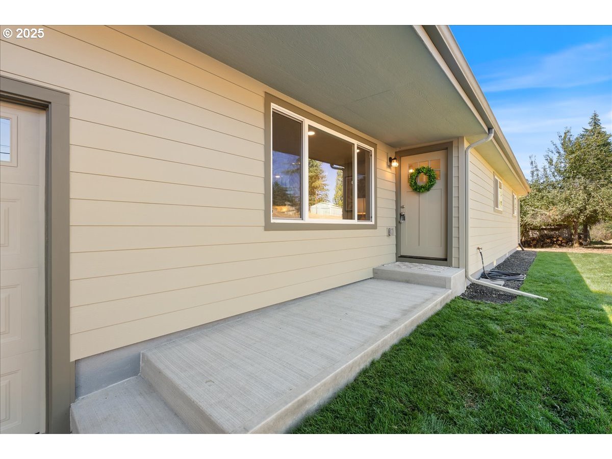 32900 SE COLORADO RD