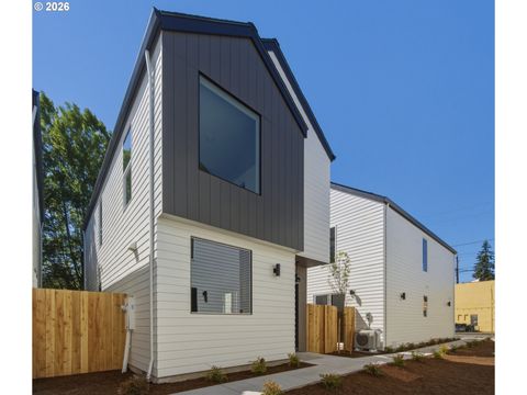 6178 NE Stanton ST Portland OR 97213