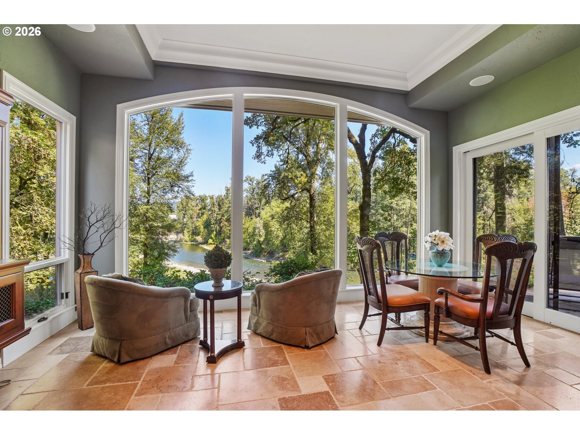 15555 S CLACKAMAS RIVER DR