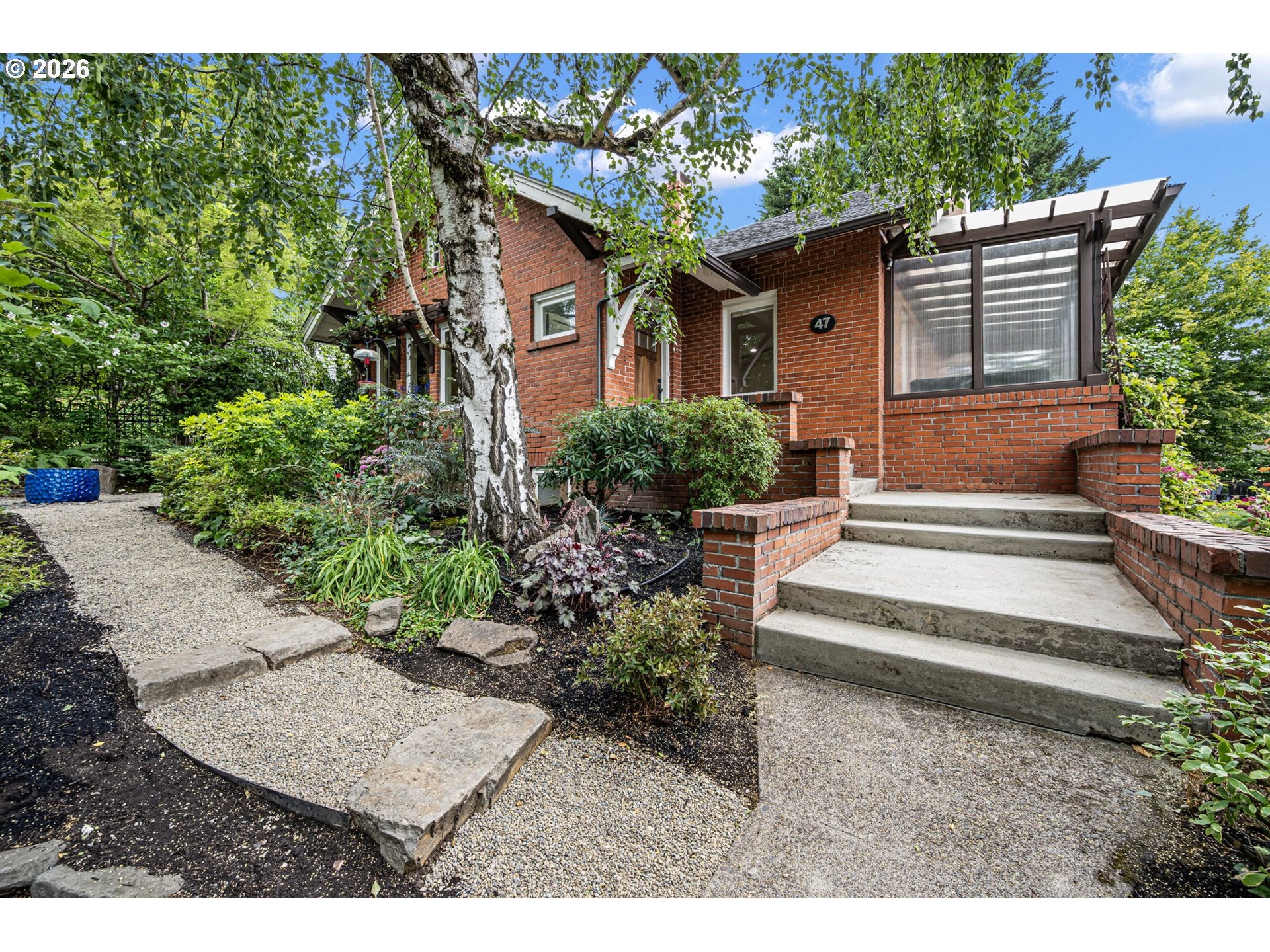 47 W 23RD AVE