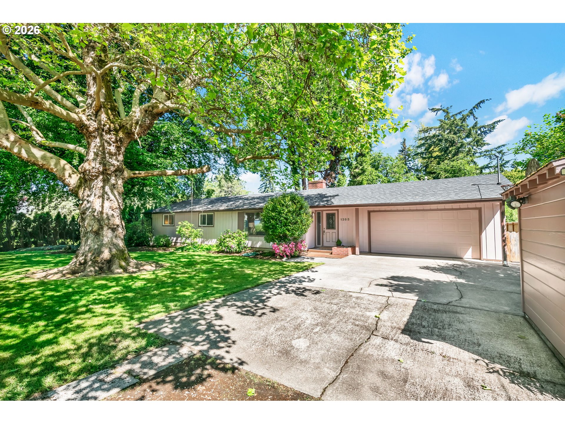 1385 BEEBE LN