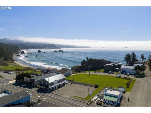 267 6TH ST Port Orford OR 97465