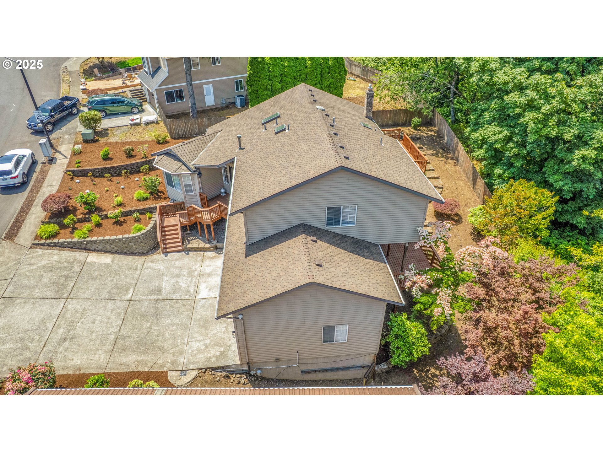 1111 SW LINNEMAN AVE
