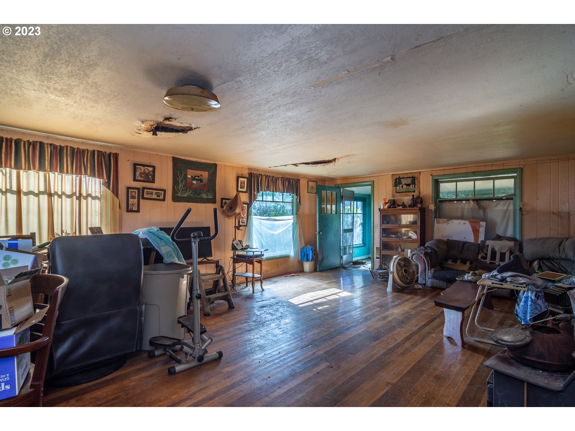 621 DOERNER RD