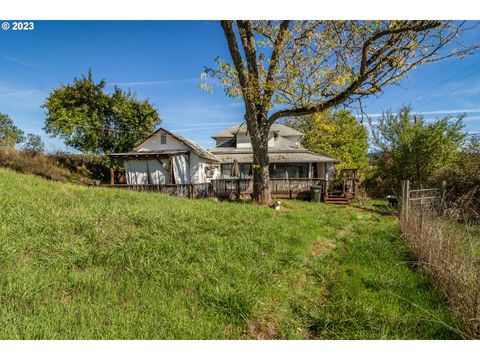 A home in Roseburg