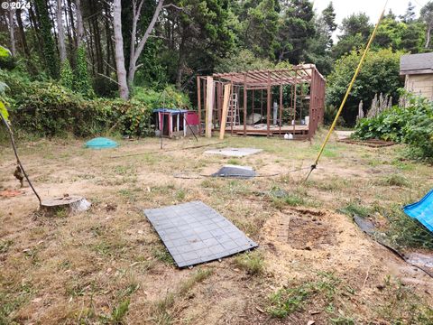 A home in Gold Beach