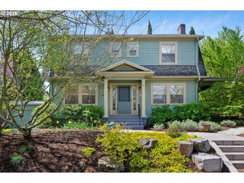 3434 NE PEERLESS PL Portland OR 97232